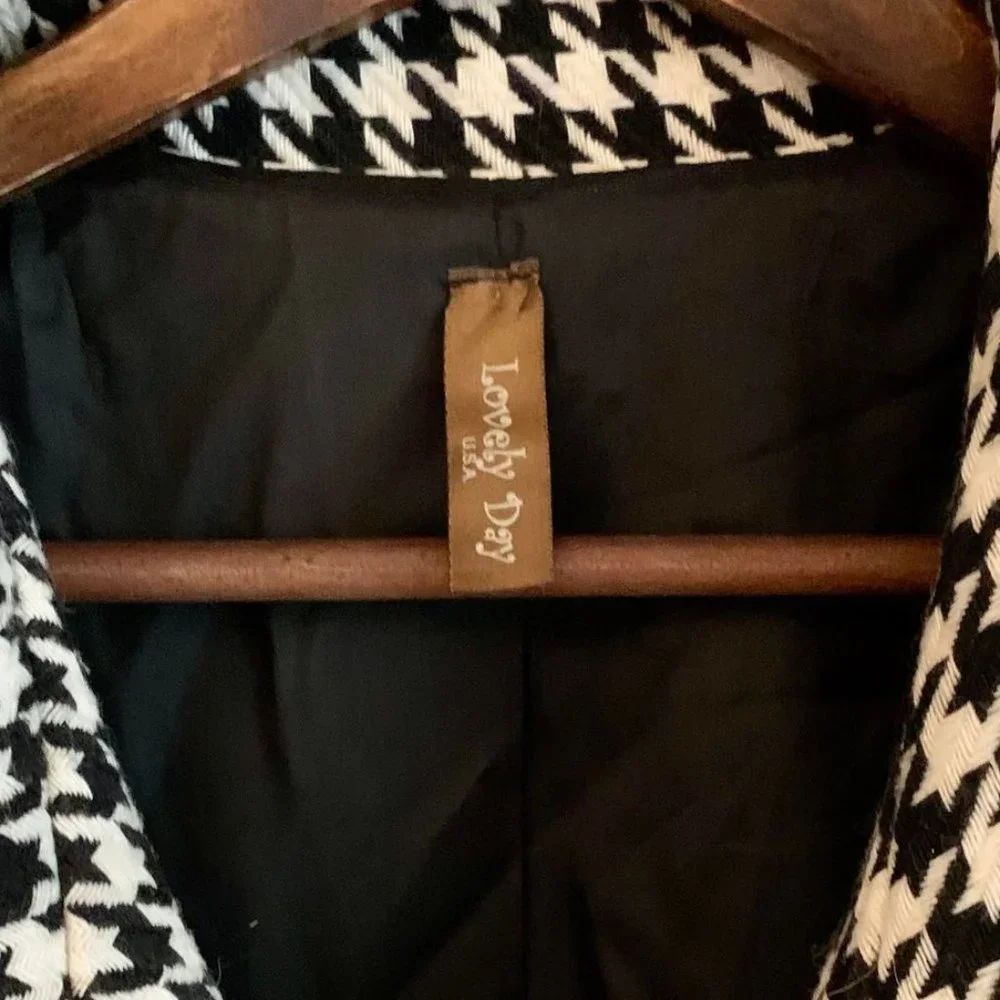 Vintage Houndstooth pattern coat - Picture 3 of 6